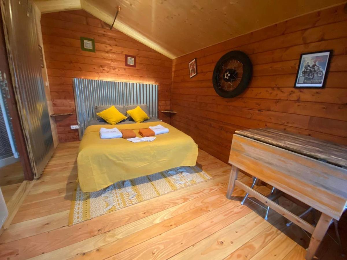 "Le Maloya" Chalets Independants -Chambre Balneo - Relais Motards Lacaune Exterior foto